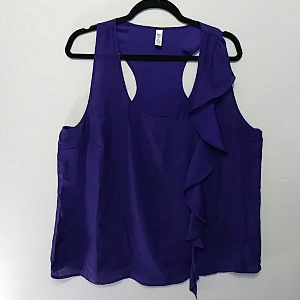 Race back flowy sleveless blouse